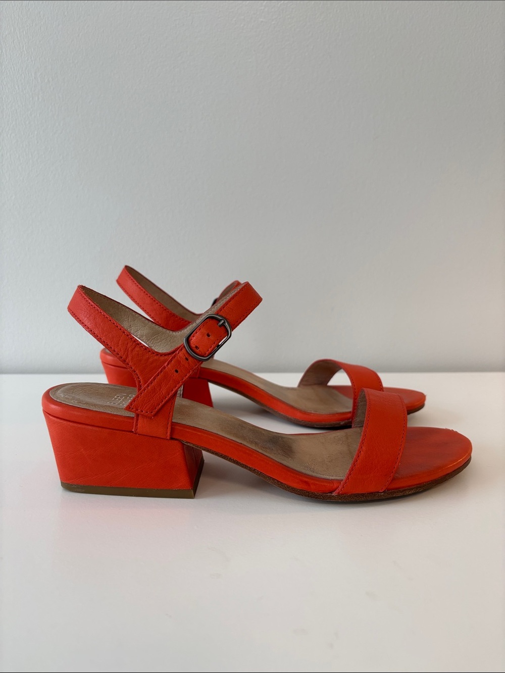 EILEEN FISHER leather sandals 9 orange ankle strap
